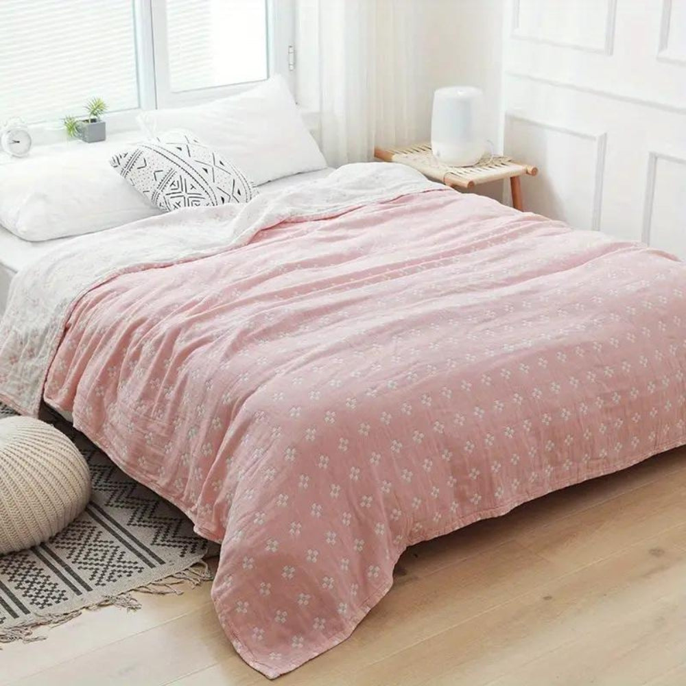 Reversible Cotton Floral Quilt Blanket – Lightweight Bedspread for All-Season Use and Modern Styling