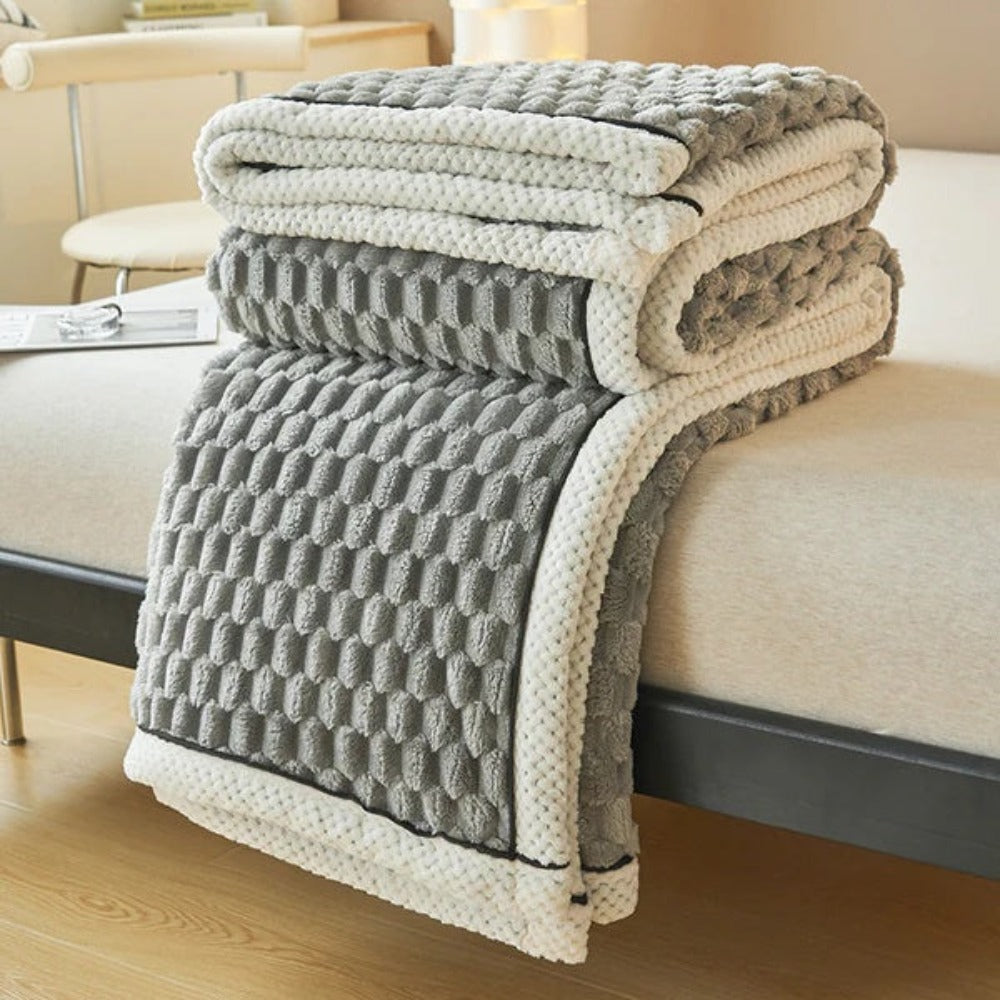 Textured Plush Sherpa Throw Blanket – Ultra Soft Fleece Layer for Lounge, Sofa or Bedroom Comfort