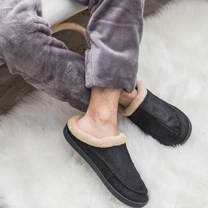 CloudSoft Indoor Slippers | Fleece-lined men's slippers to slip into