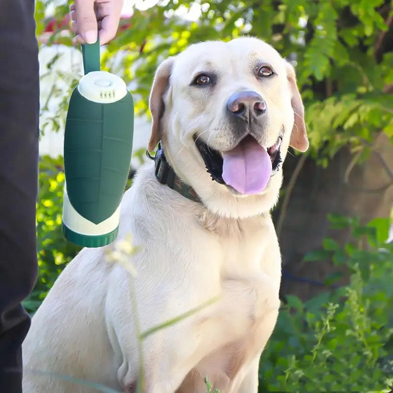 Portable Dog Water Bottle with Leak-Proof Design – Perfect for Walks, Travel & Outdoor Adventures