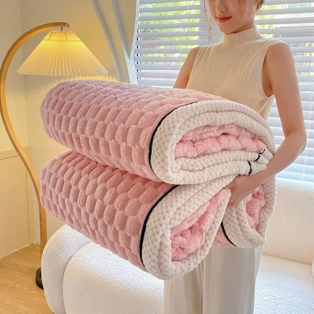Textured Plush Sherpa Throw Blanket – Ultra Soft Fleece Layer for Lounge, Sofa or Bedroom Comfort
